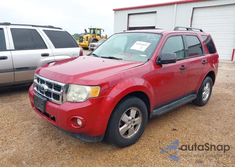 2011 Ford Escape Xlt from USA, damaged, VIN 1FMCU0D71BKA99326